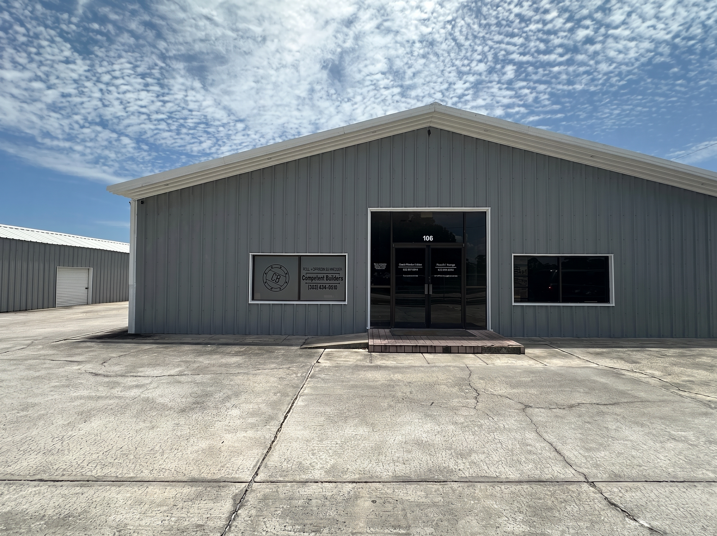 Smart Fit Storage building exterior at 106 NW 36th Str, Okeechobee, FL